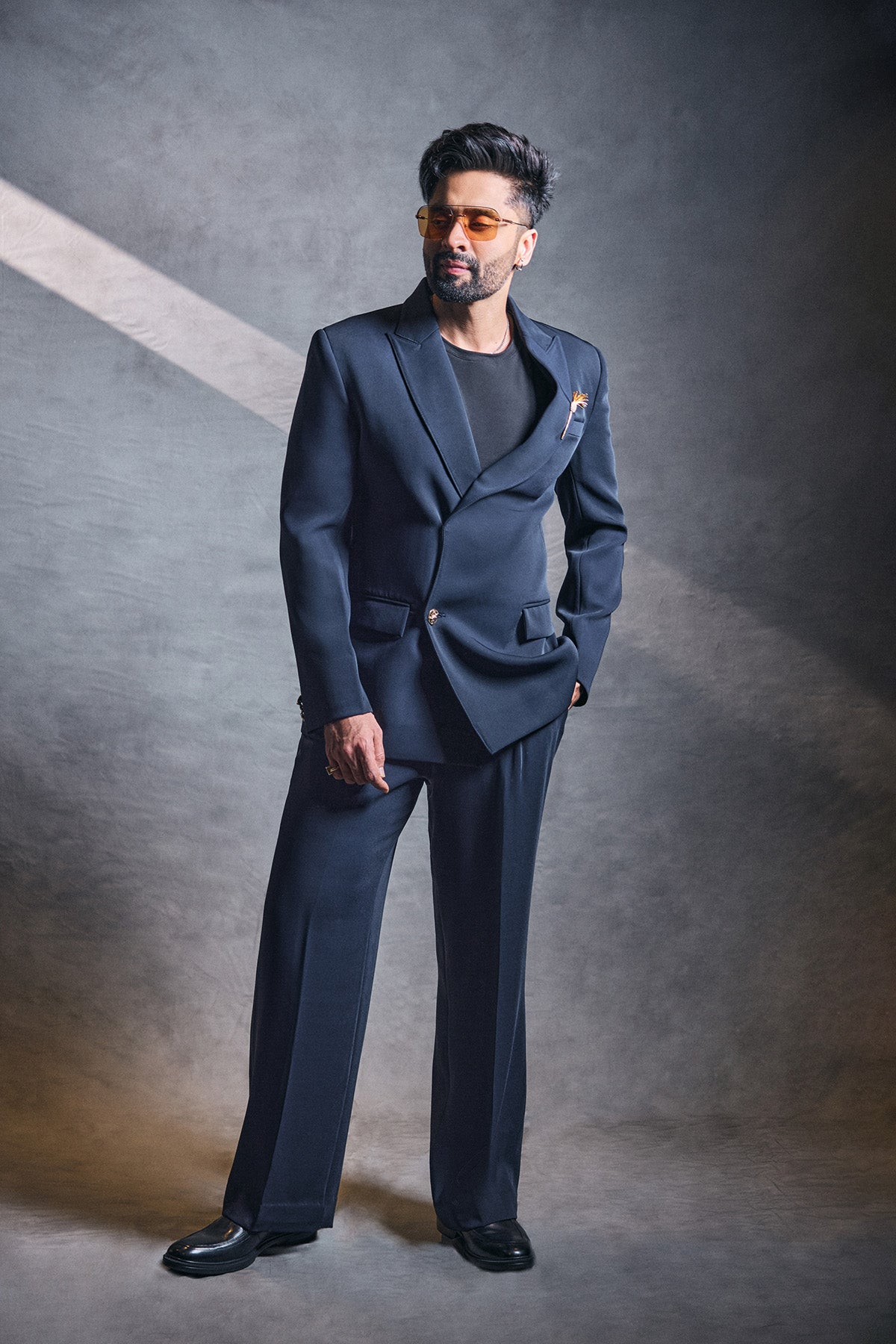 Jackyy bhagnani in Onyx Tuxedo