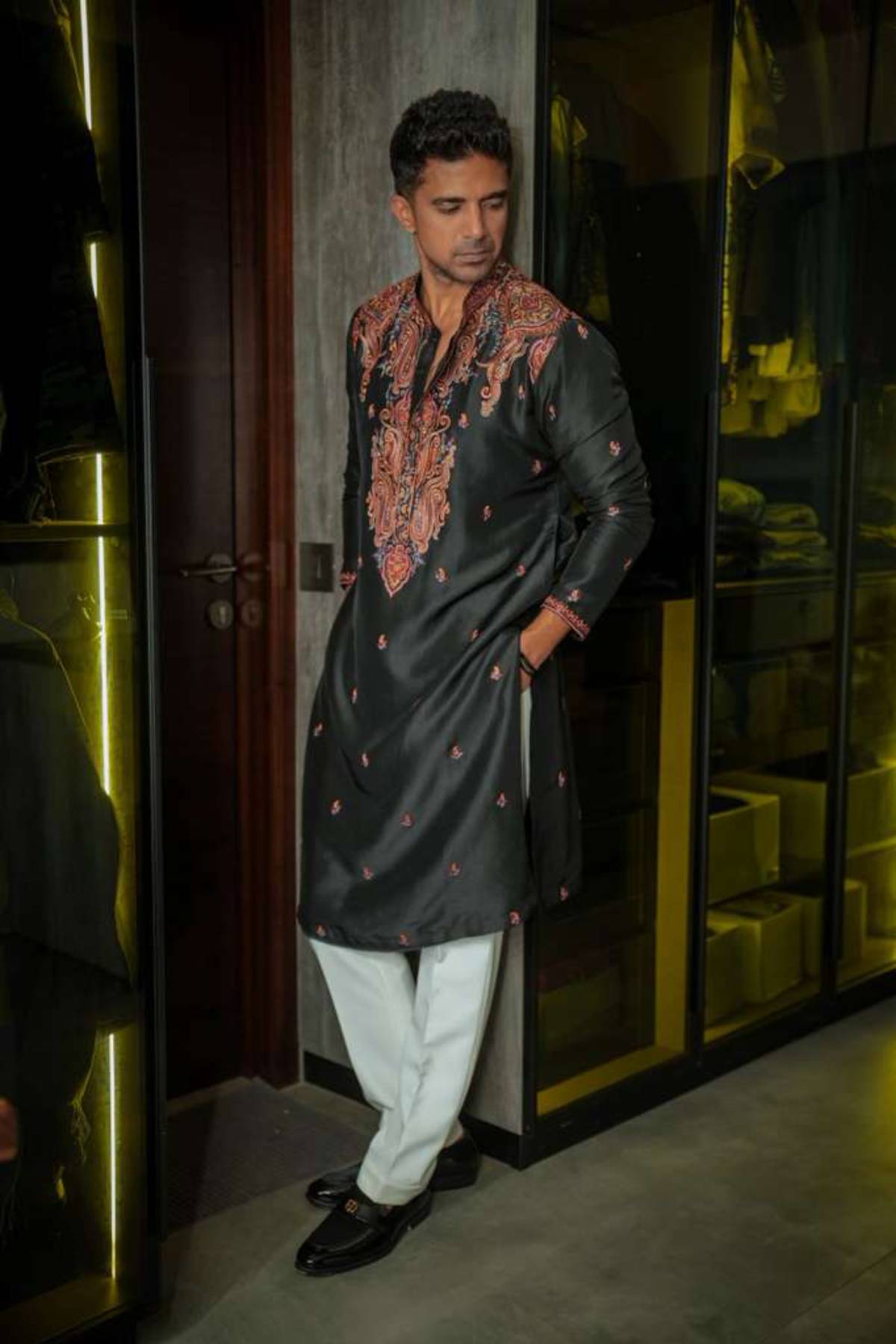 Saqib Saleem in Charcoal Bloom Kurta & Churidaar set