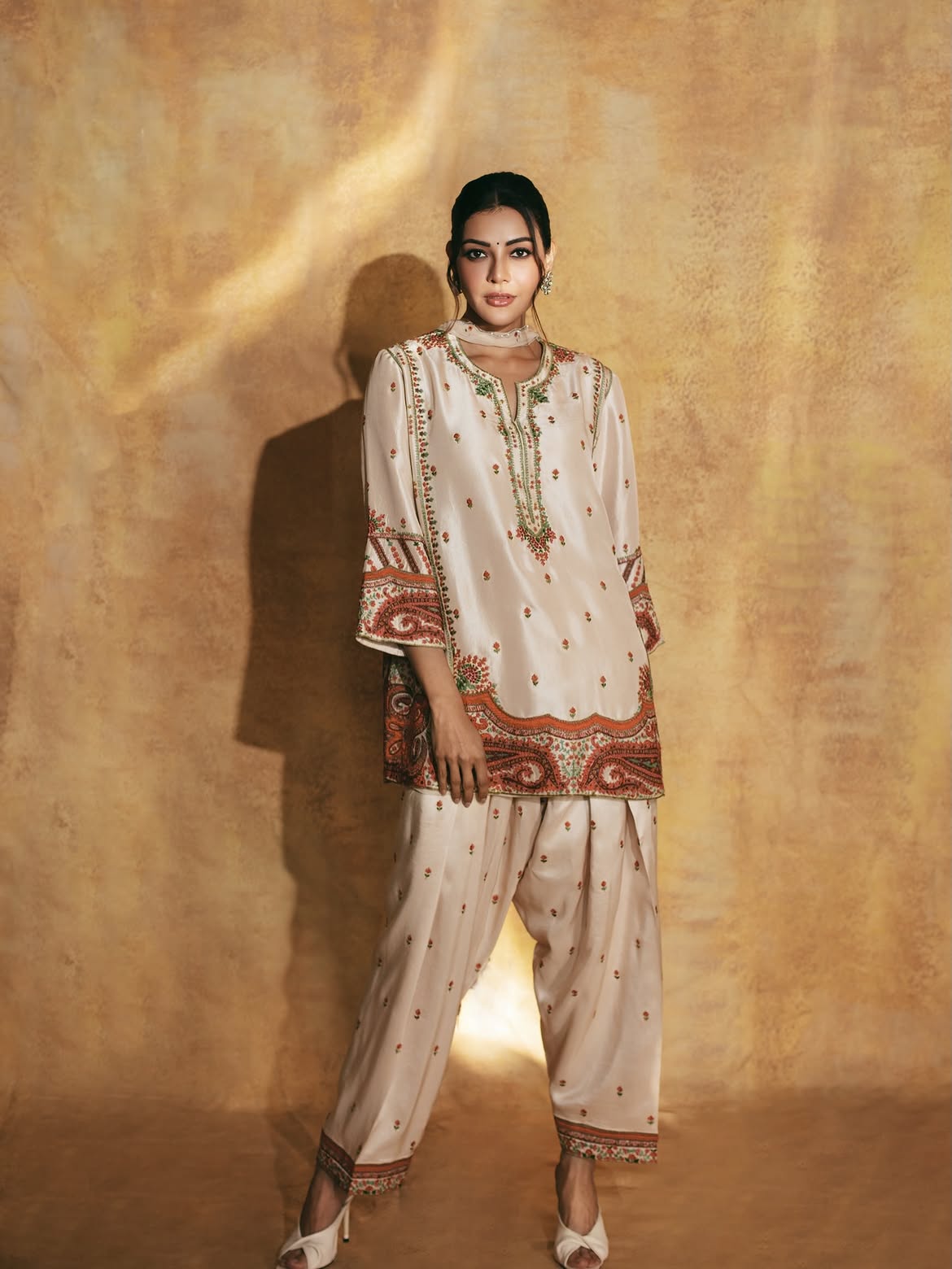 Kajal Aggarwal in Kashida Lumière KURTA AND SALWAR SET