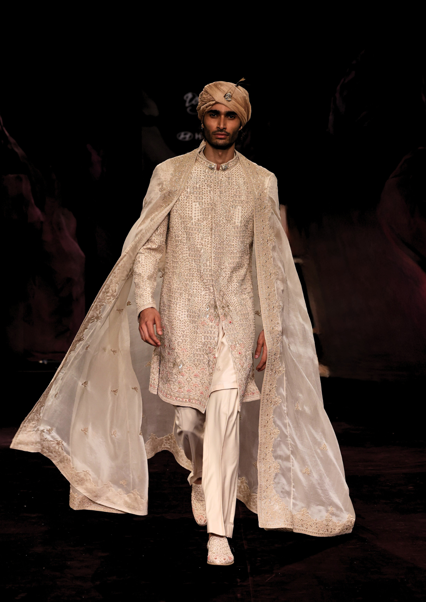 Yashvardhan Sherwani Set