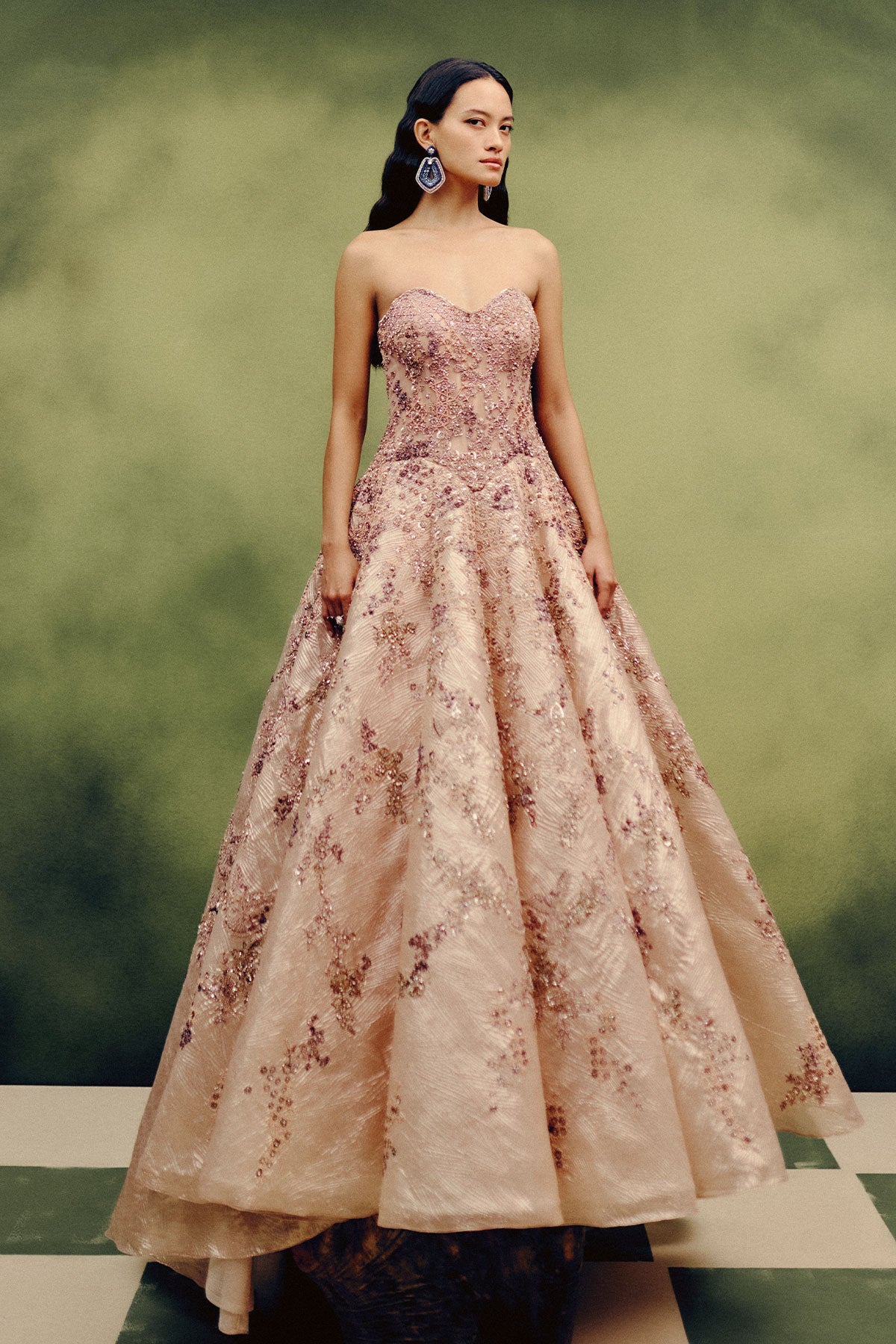 Aurum Éclat Gown