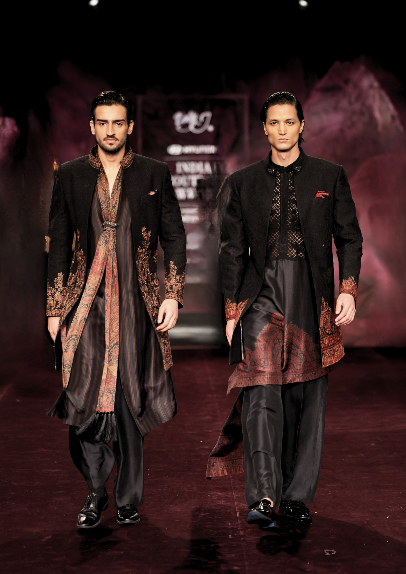 Anirudh Achkan Set