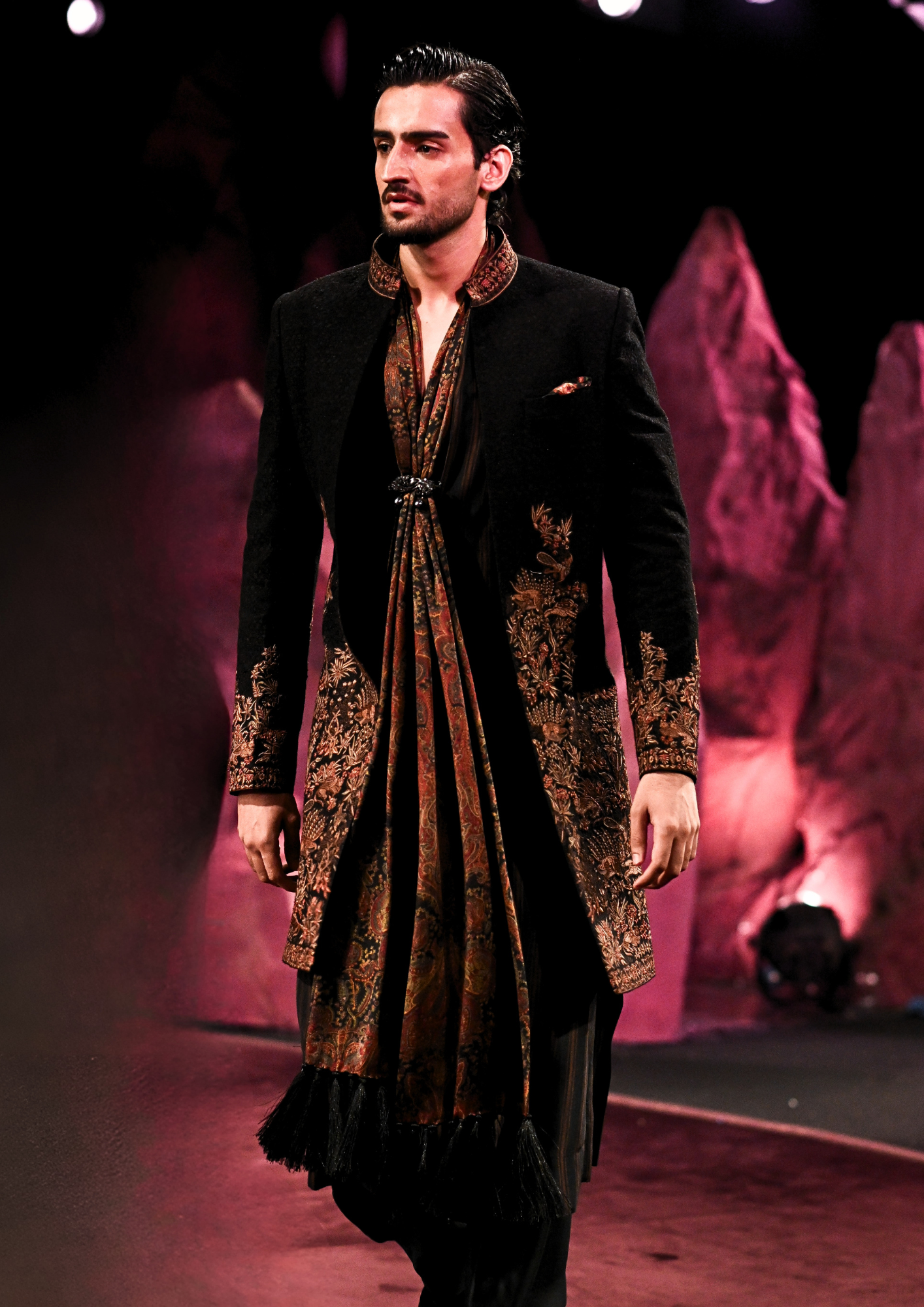Anirudh Achkan Set