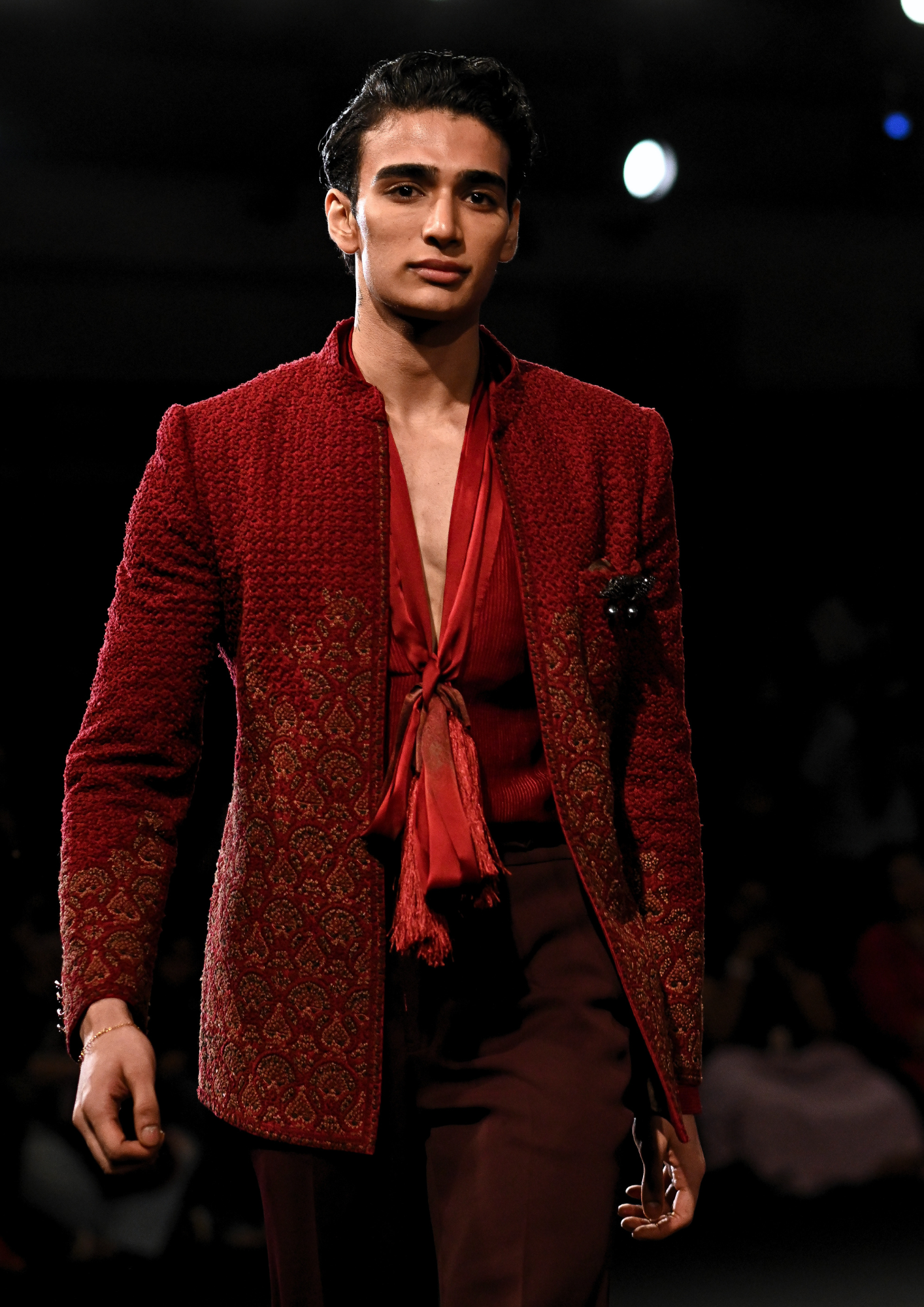 Vayun Jacket Set