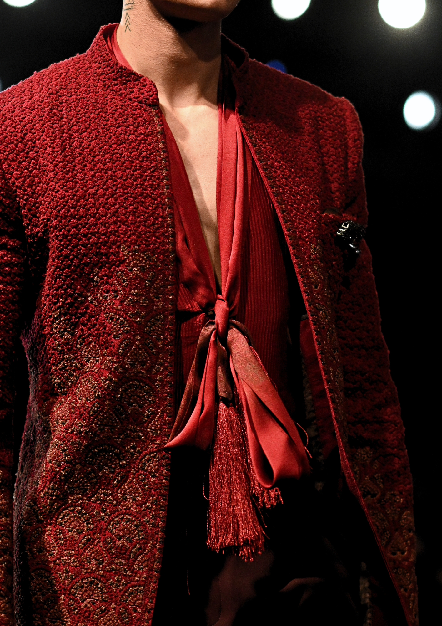 Vayun Jacket Set