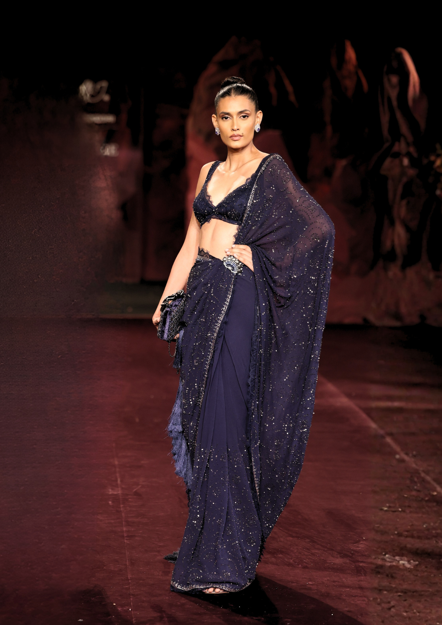 Neel Tara Saree
