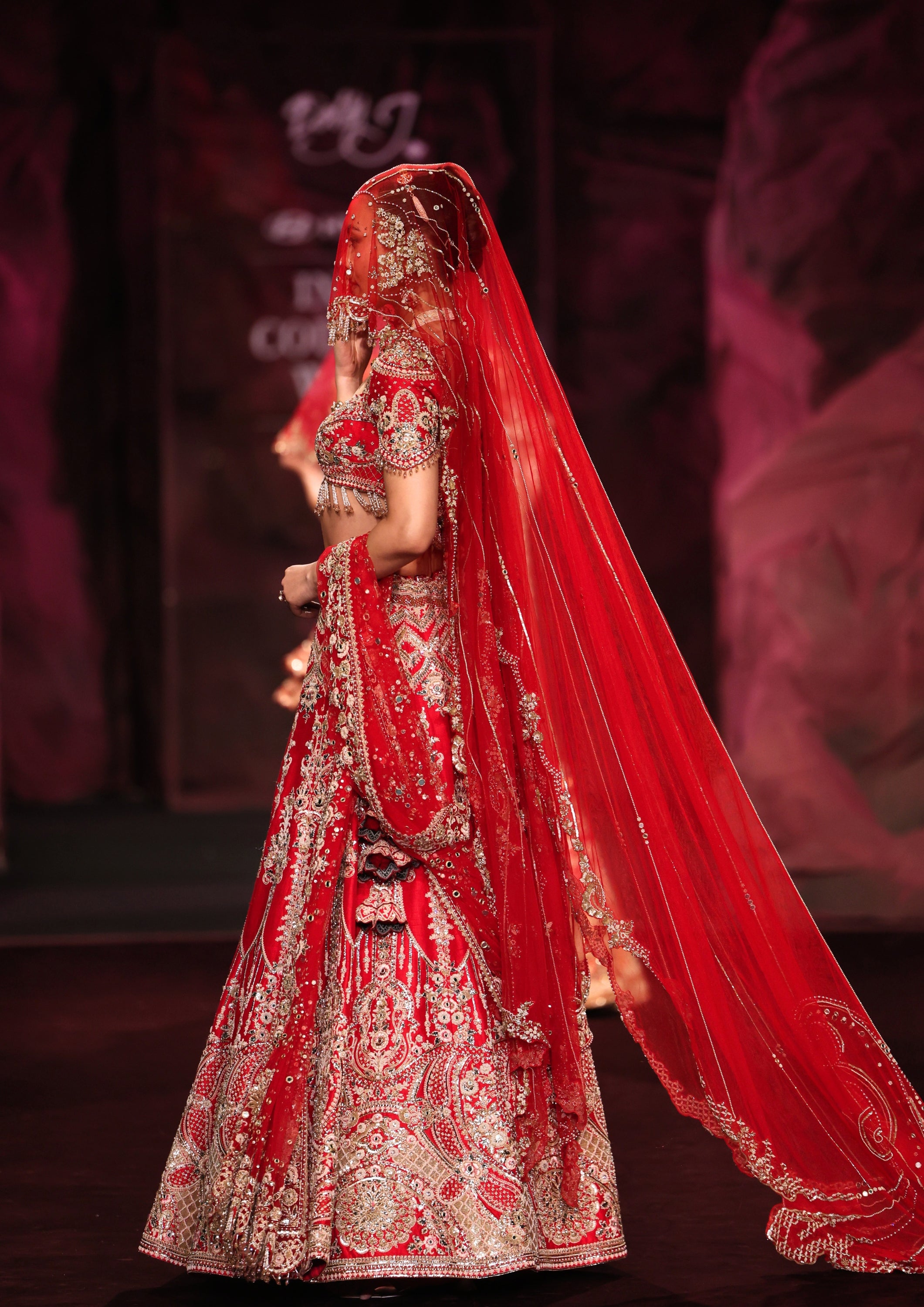 Amrapali Lehenga