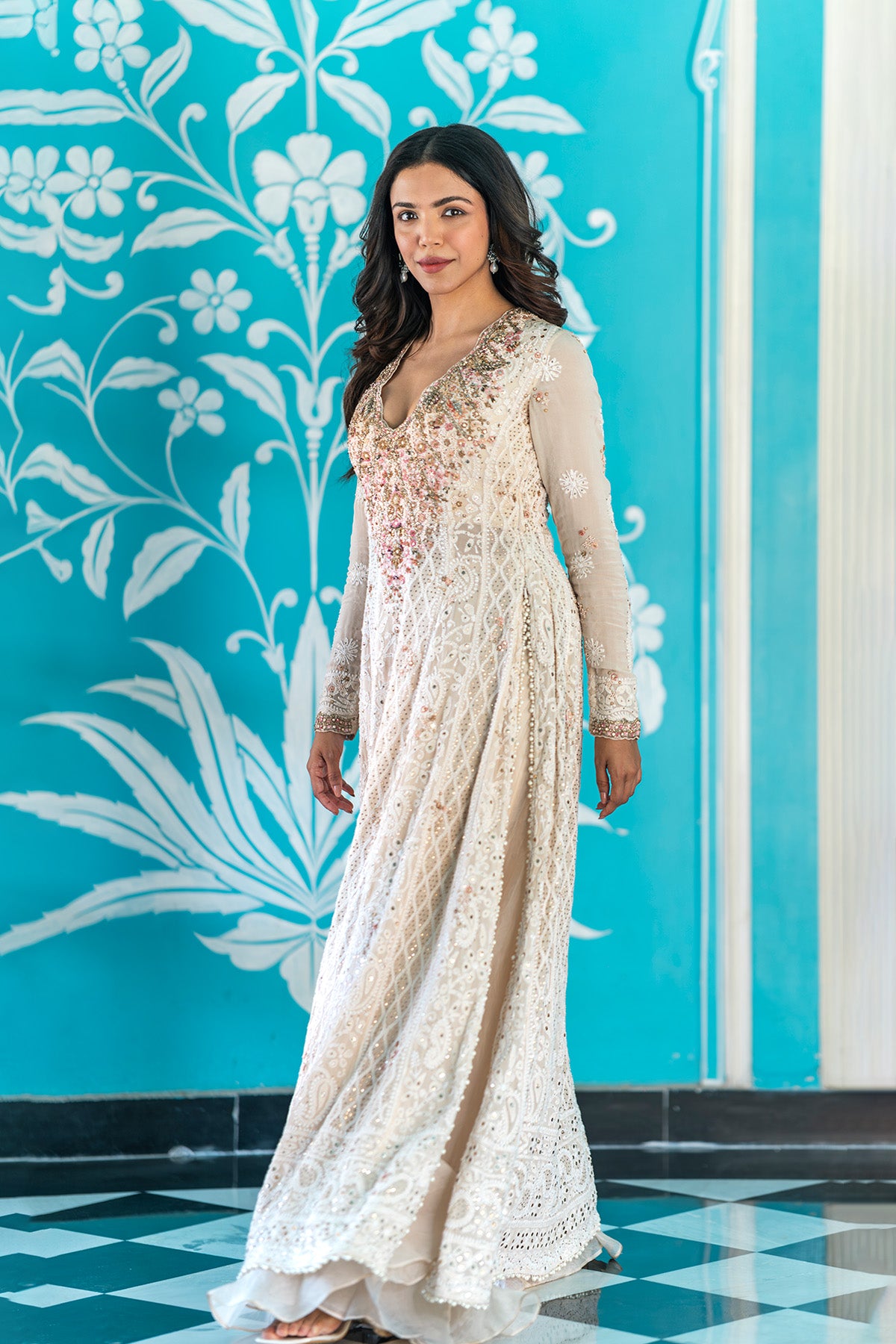 Shriya pilgaonkar in "Aliza" Kalidar Kurta Set