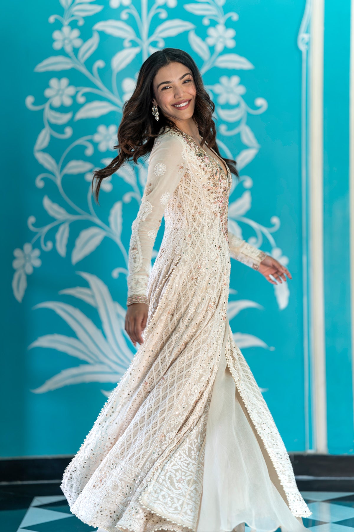 Shriya pilgaonkar in "Aliza" Kalidar Kurta Set