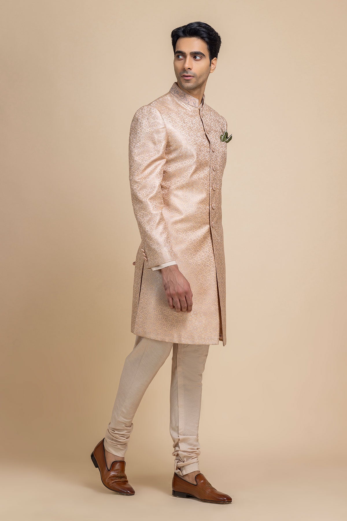 Rosé Banaras Sherwani