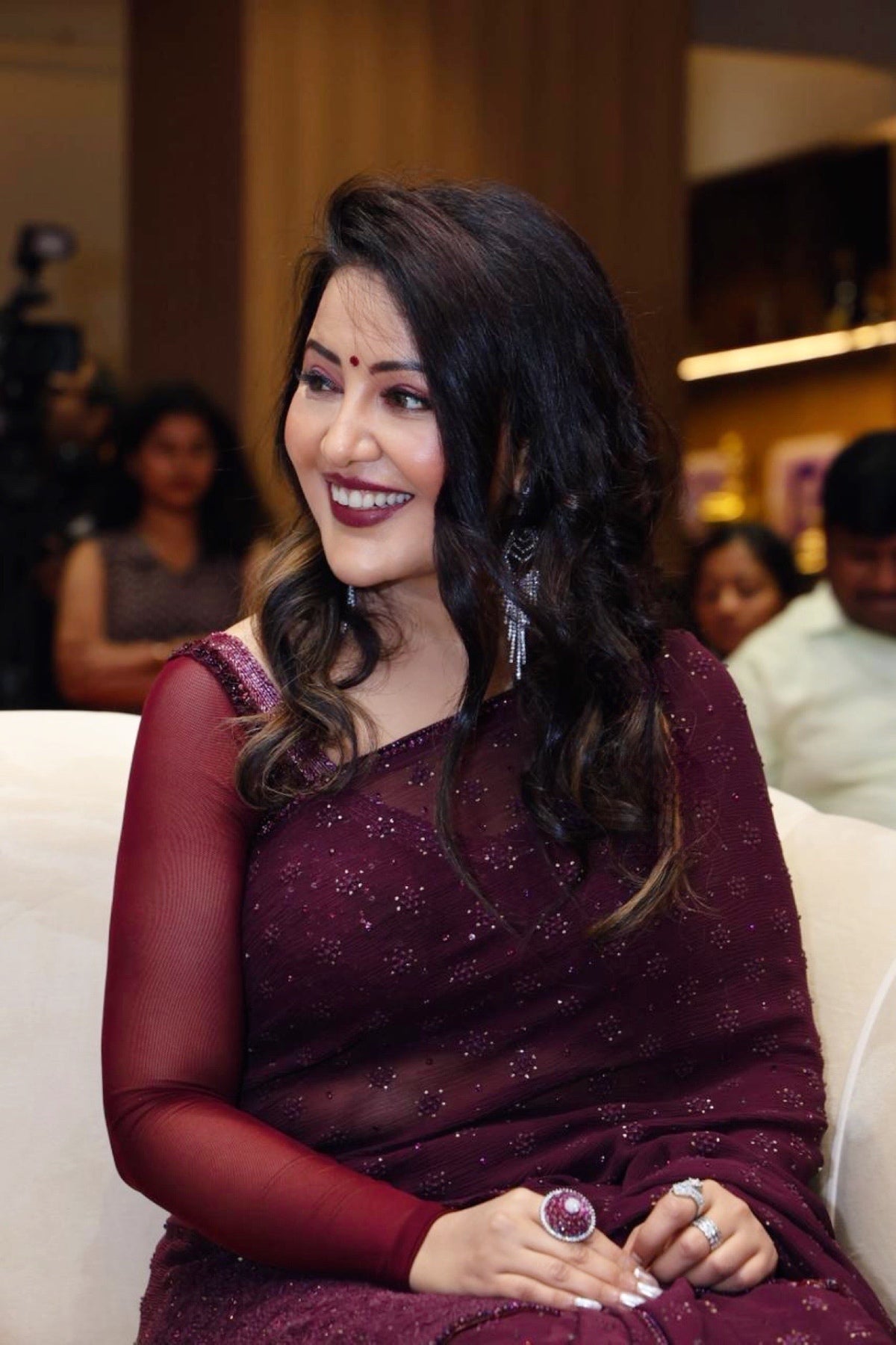 Amrtua Fandavis X Dolly J