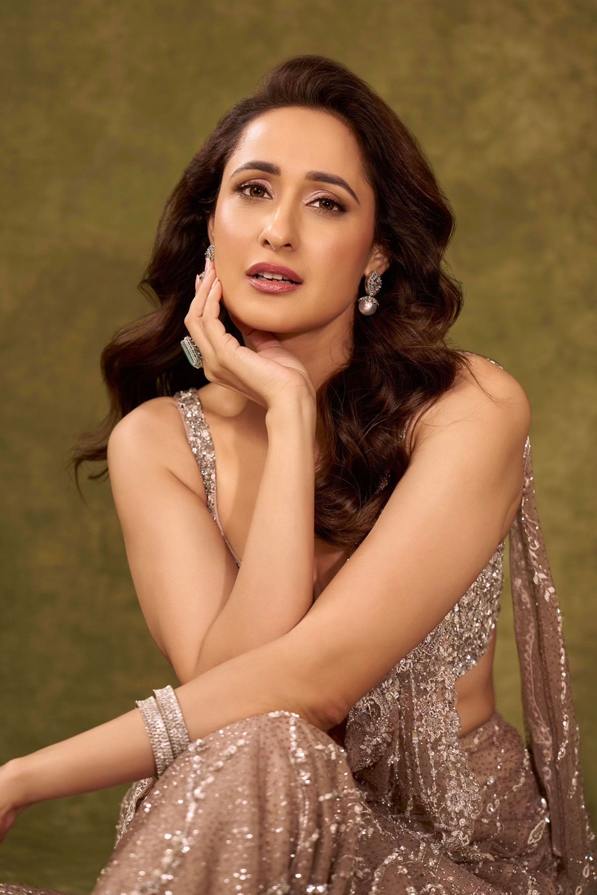 Pragya Jaiswal in "amoudi Ray" Chiffon Drape Saree