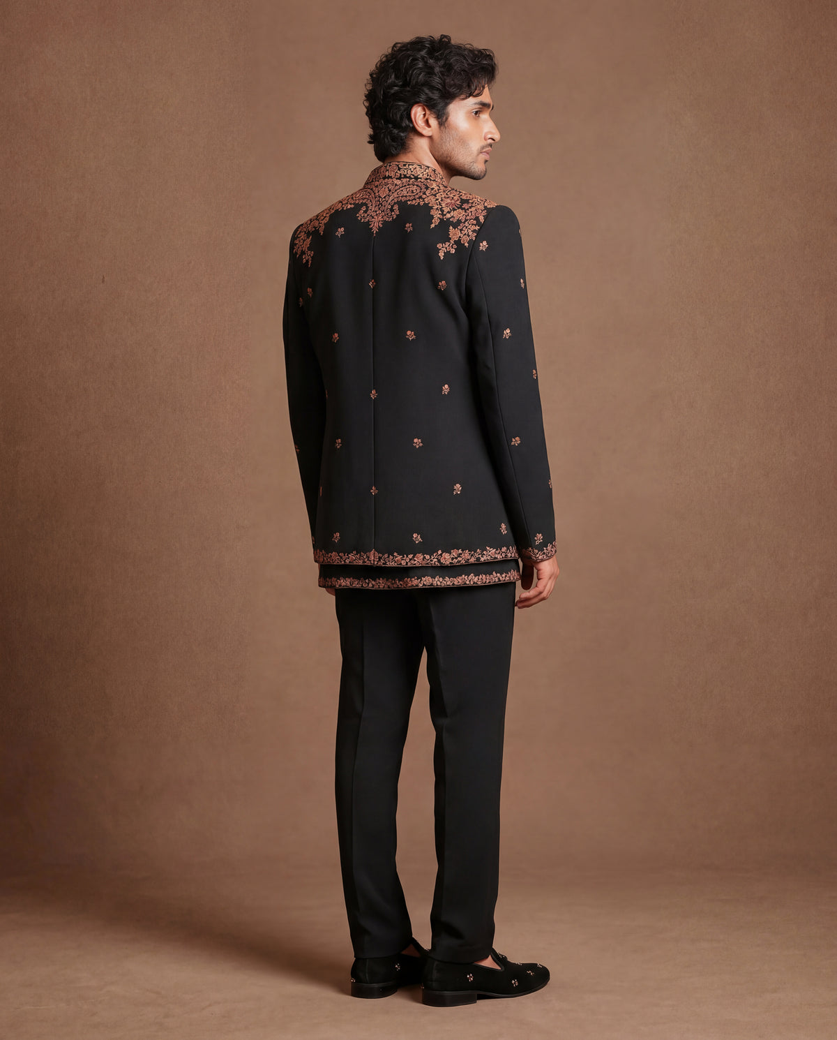 Noir Kashidakari Open Jacket, Kurta & Pant Set