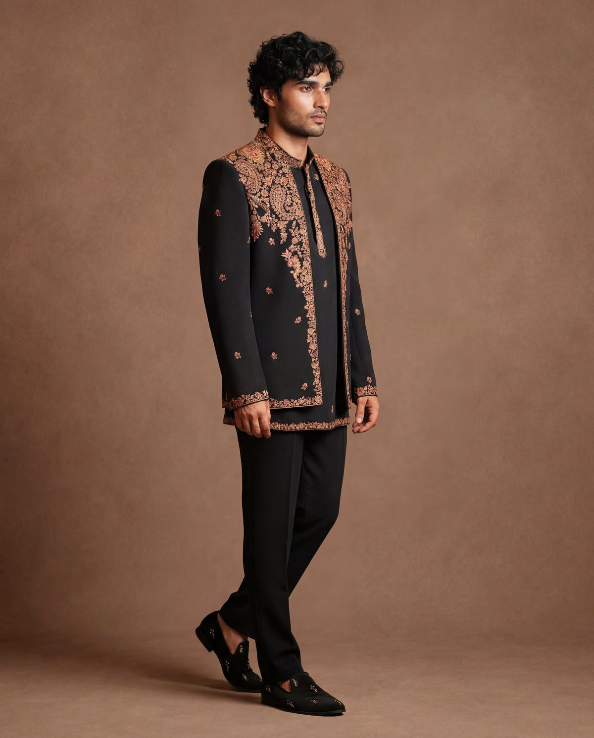 Noir Kashidakari Open Jacket, Kurta & Pant Set